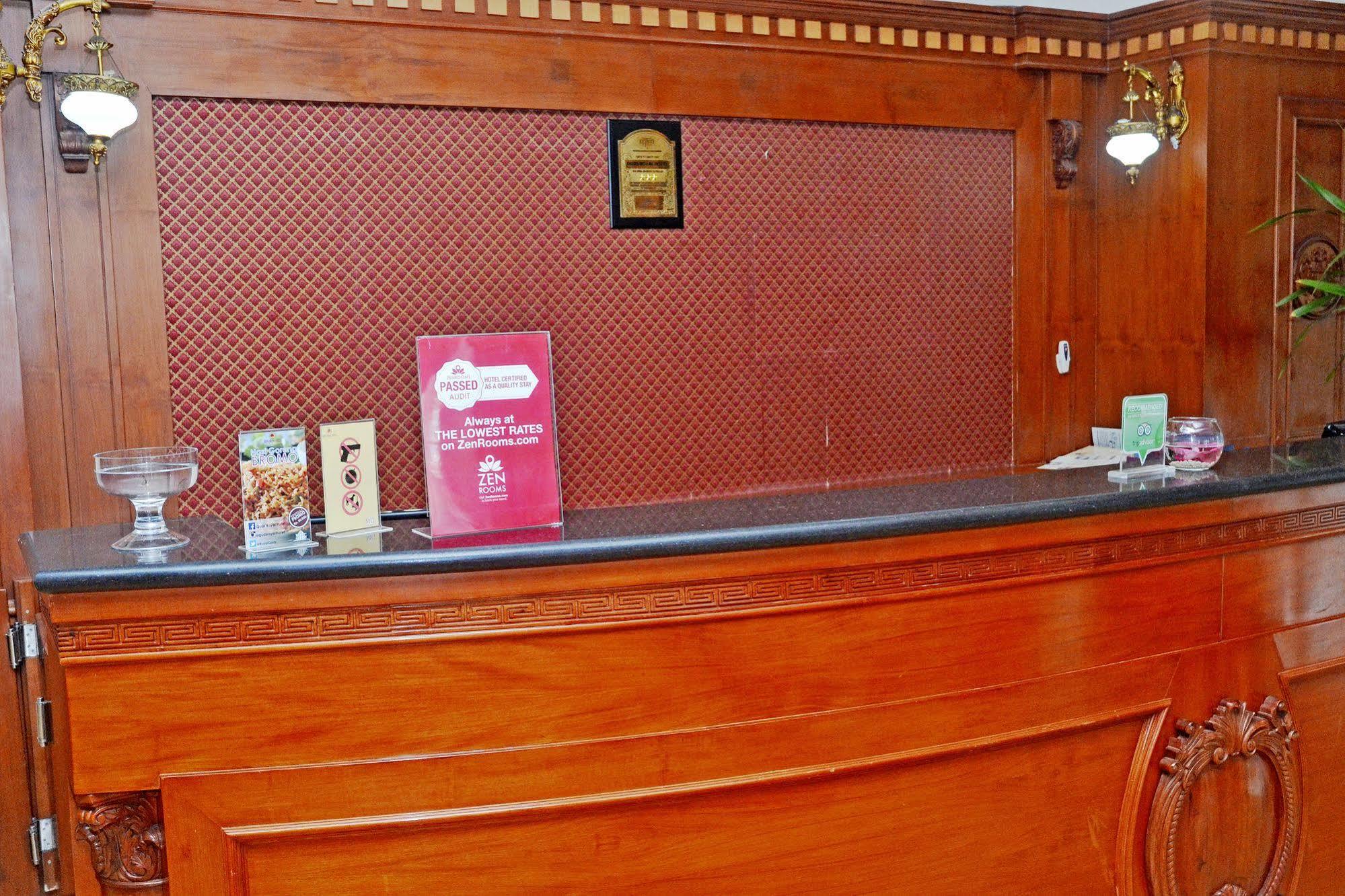 Zen Rooms Sultan Iskandar Muda Sorabaya Extérieur photo